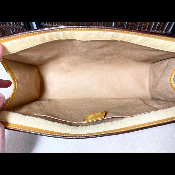 Gucci bag, Gucci Supreme, Gucci Clutch, Pristine Condition, Classy Clutch - Picture 7 of 16